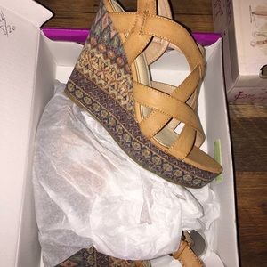 RAMPAGE NEW IN BOX WEDGES